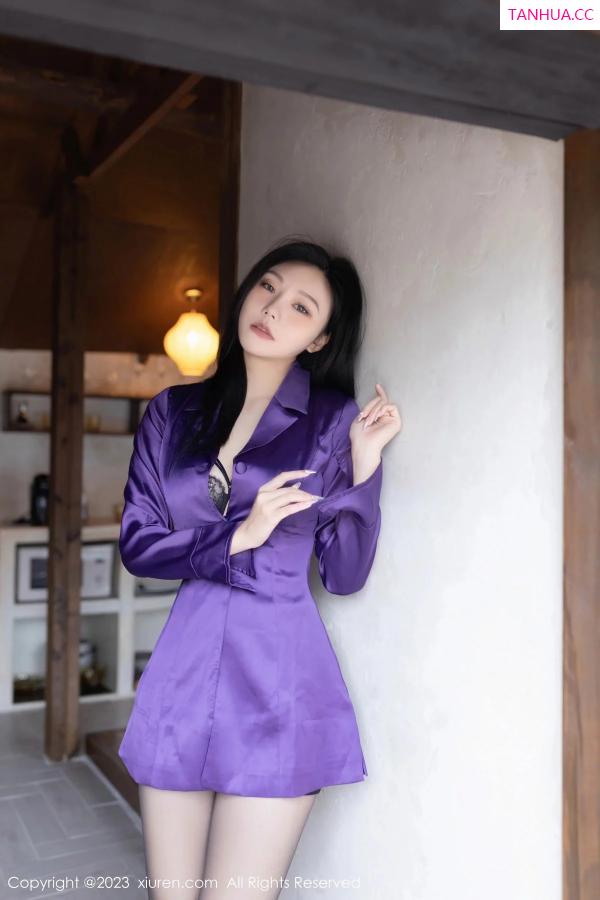 安然Maleah  [XiuRen]高清写真图 2023.12.12 No.7798 安然anran 黑丝美腿第11张图片